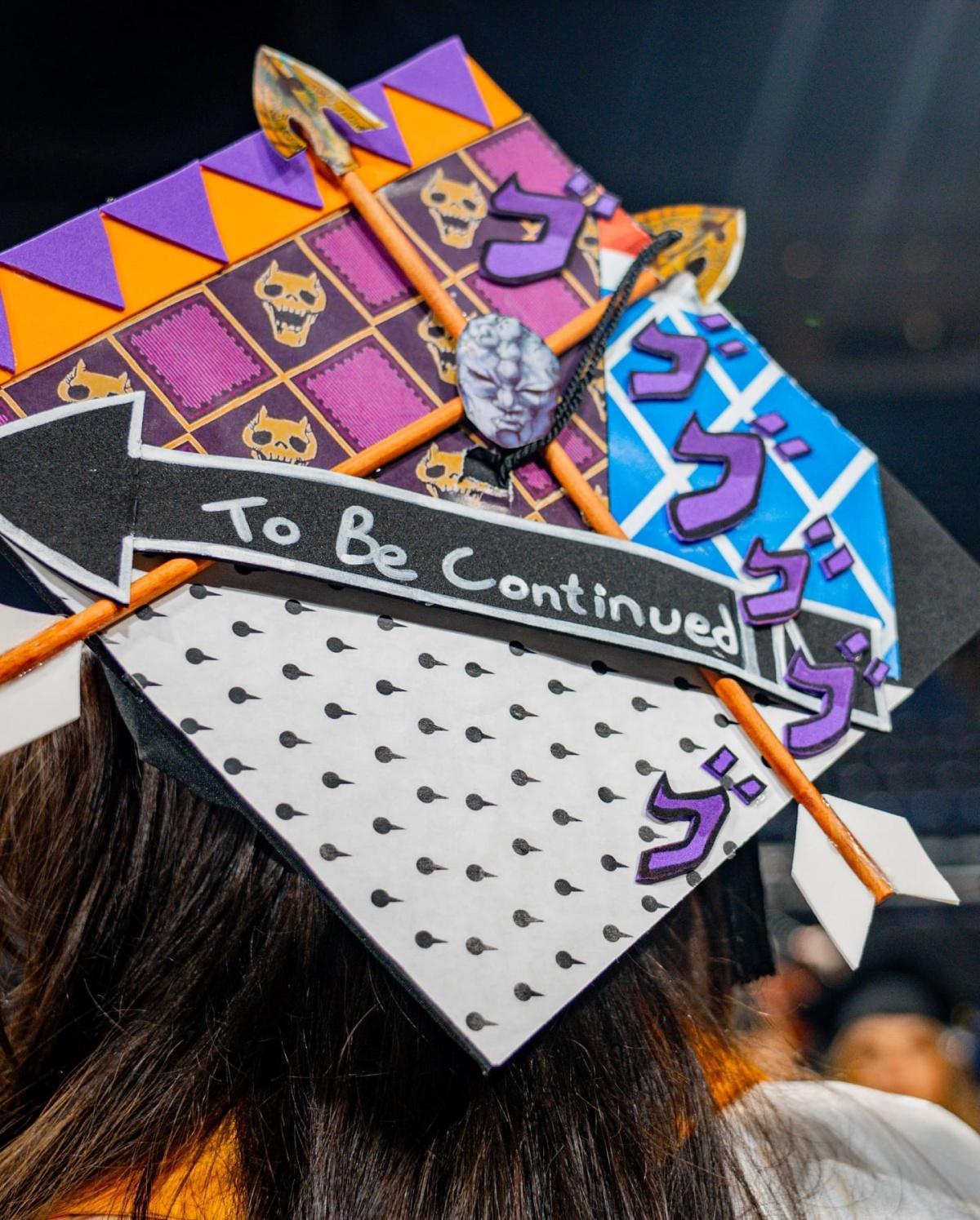 États-Unis : les diplômés de cette université détournent leur chapeau avec créativité États-Unis : les diplômés de cette université détournent leur chapeau avec créativité