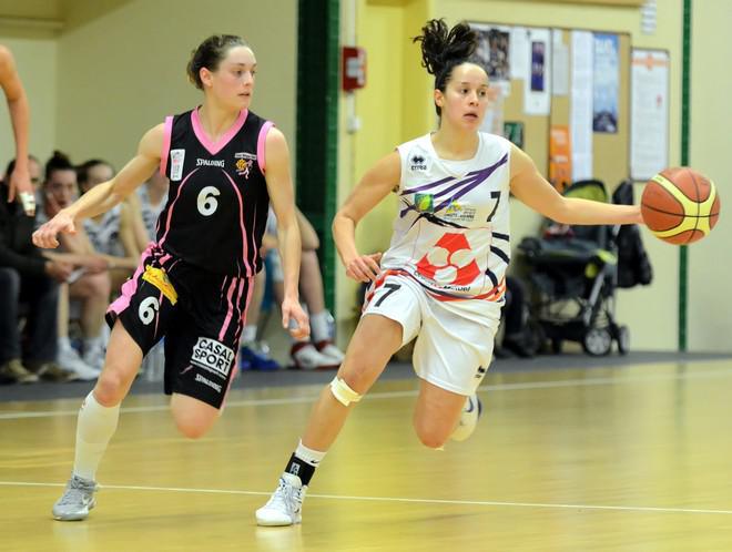 Linda BOUSBAA vs Agathe DEGORCES: un beau duel cette fois équilibré