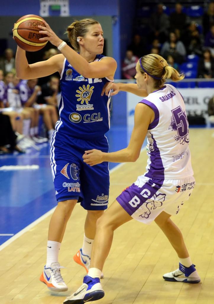 Gaëlle SKRELA et Paoline SALAGNAC, les deux MVP de leur équipe respective. Mais c'est Gaëlle qui remporte le match.
