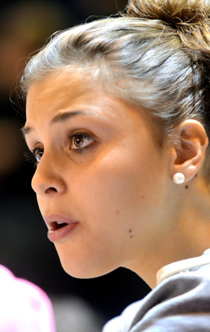 Léa LAMBERT: attentive, toujours