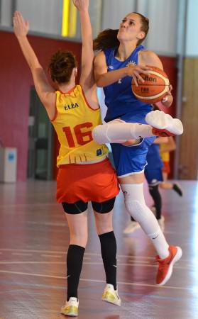 Manon ROBERT décidée, ça fait 9 points et une victoire pour le BLMA