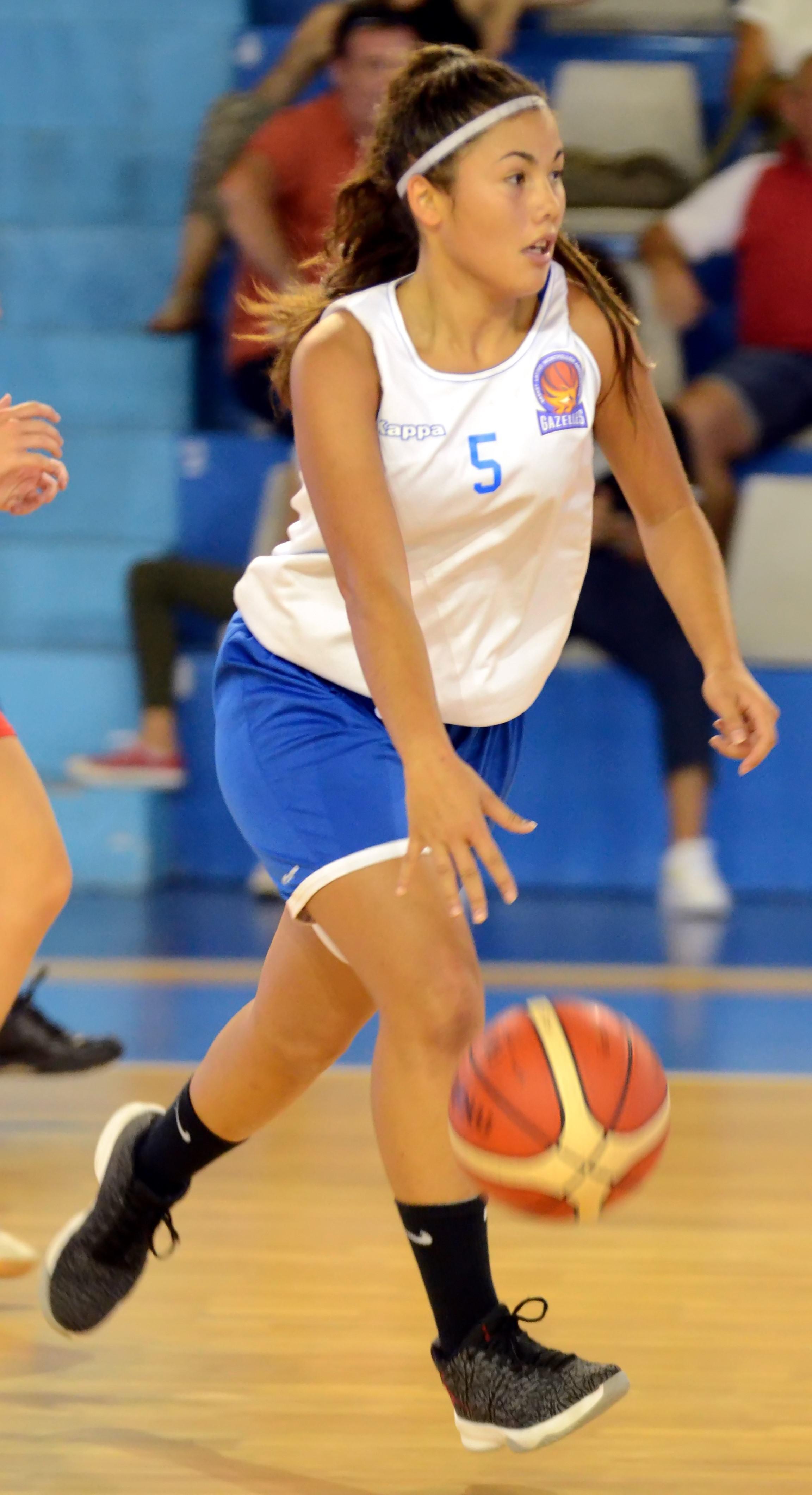 Alicia DONGSAVANH à l'attaque