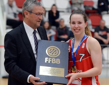 Adèle DETCHART lors de la remise du Trophée