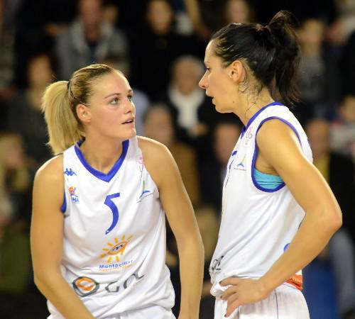 Virginie BREMONT et Gunta BASKO: deux filles en forme hier à Lyon...parmi d'autres! (Archives)
