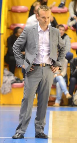 Damien LEROUX songeur... Pas pour longtemps, peut-on parier!