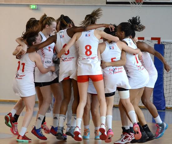 Bassens, 13 avril 2014: la joie des lyonnaises qui viennent de se qualifier pour Coubertin