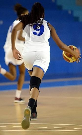 Myriam DEKOUNDADE, qui remonte ici le ballon, n'a pas été pour rien dans la victoire du BLMA face à ses ex-partenaires