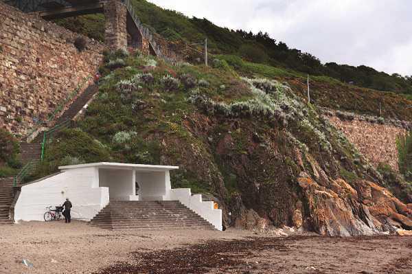 Kick Back in Killiney!