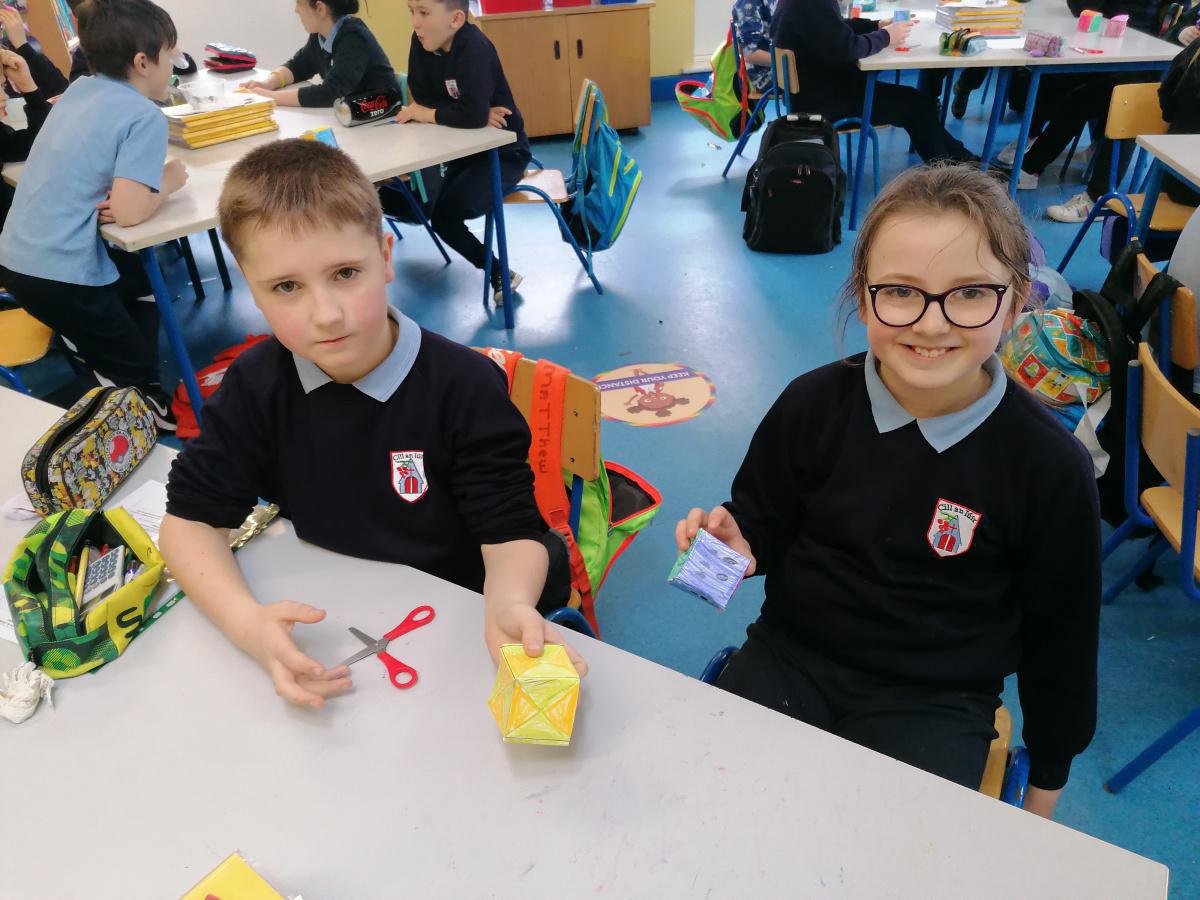 3D Shapes - making a cube
