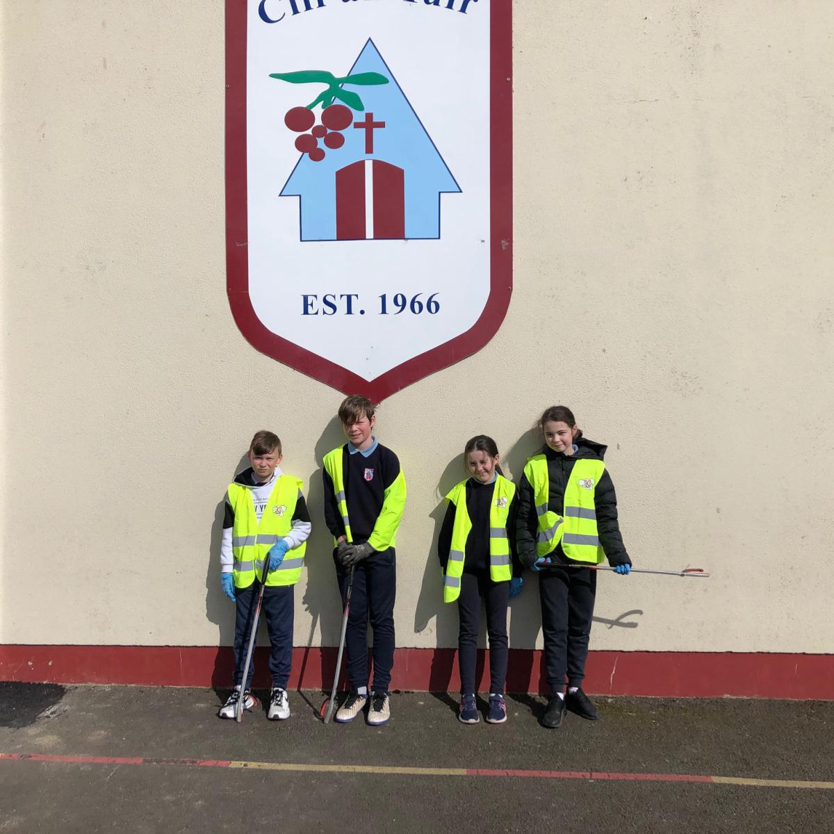  Sixth Class working hard in Team Limerick clean-Up!