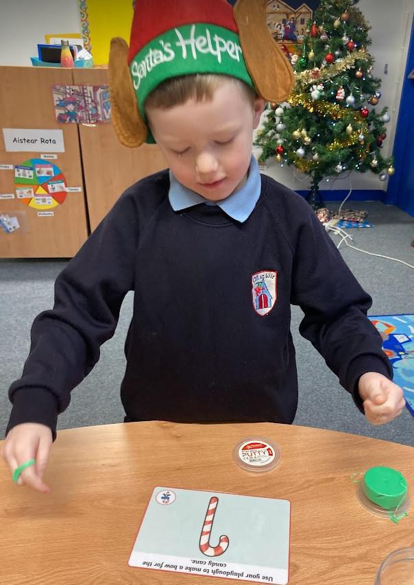 Christmas Aistear Day 3- Playdough