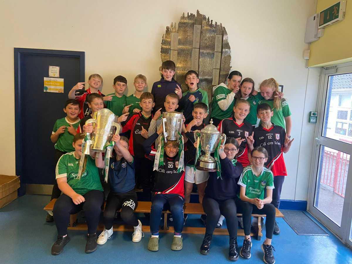 Sixth Class with some very special cups!