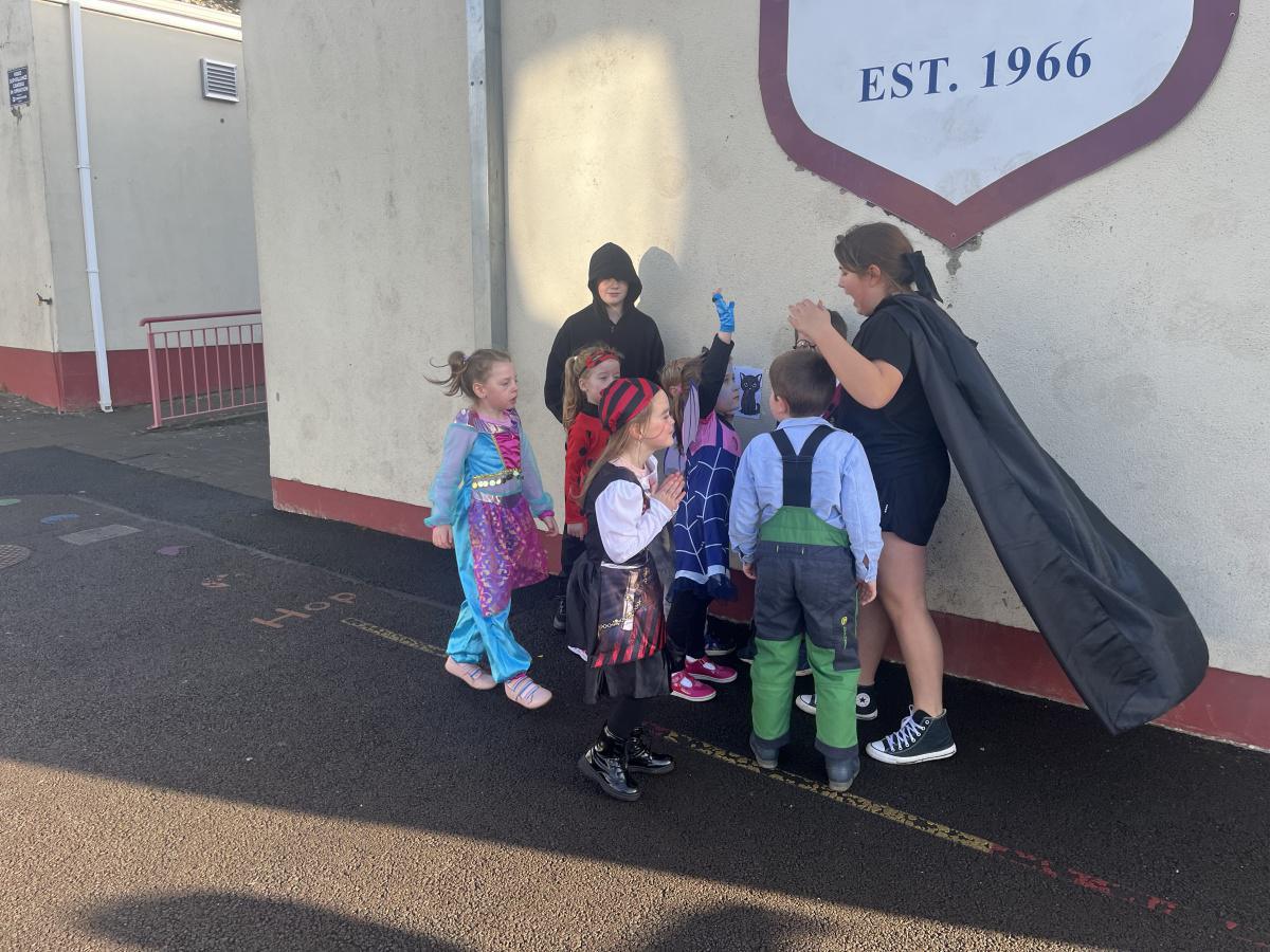 P.E.: Halloween Games and a Scavenger Hunt!🎃👻