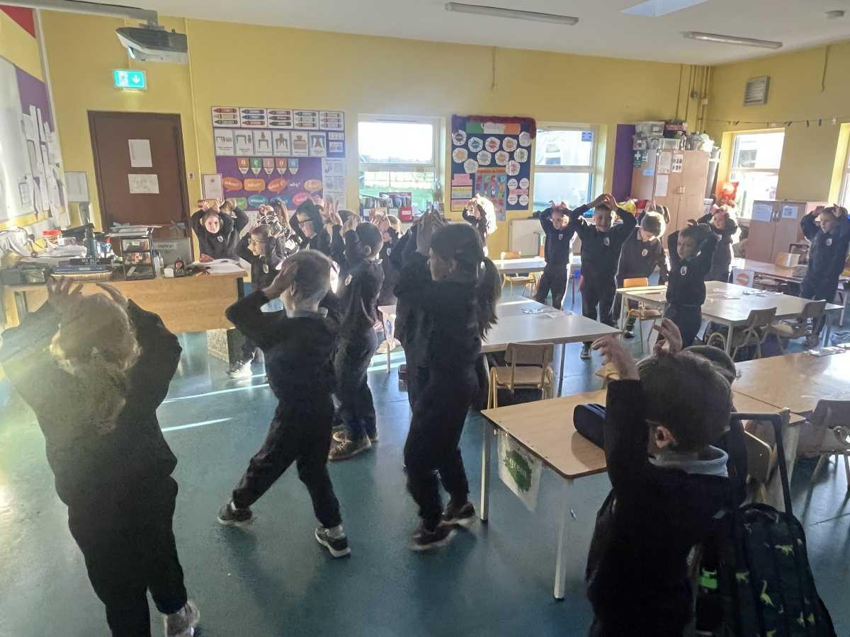 Christmas Exercise Dance 🎅🏻🥰