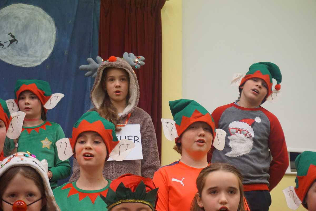 Nollaig Shona daoibh go léir!