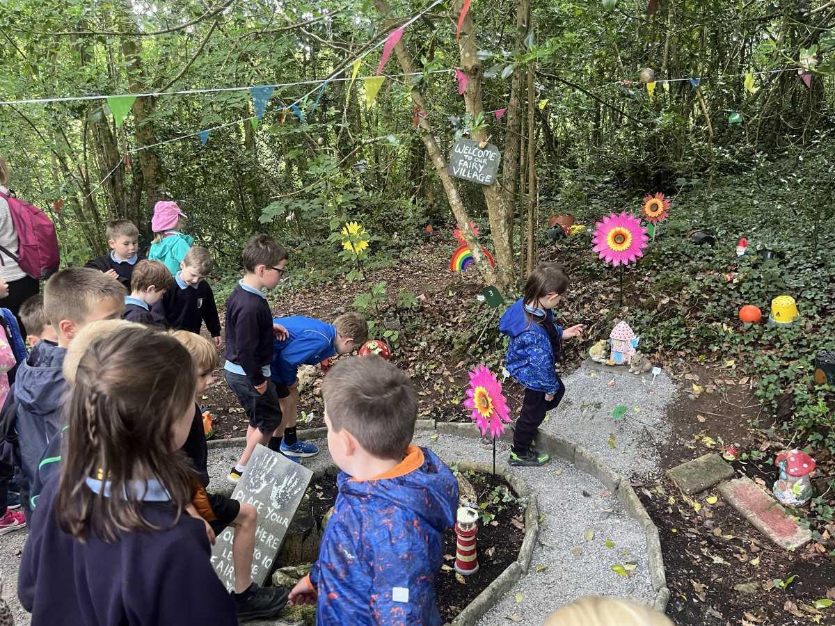 Senior Infants trip to Stonehall 🦚🦙🐖