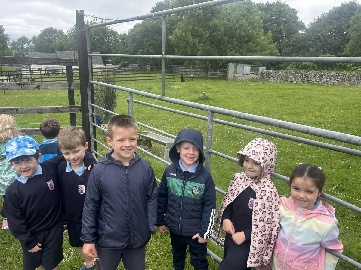 School Tour🐷🐾🐐