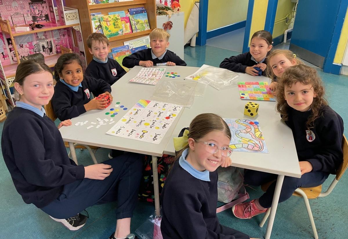 Maths Week Games with our buddies in Juniors!