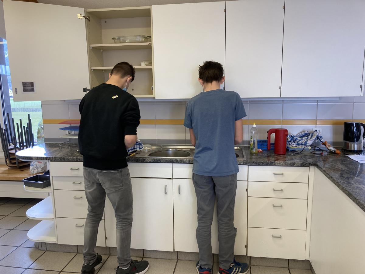 WAH-Unterricht der Klasse SB2a (Gruppe B) WAH-Unterricht der Klasse SB2a (Gruppe B)