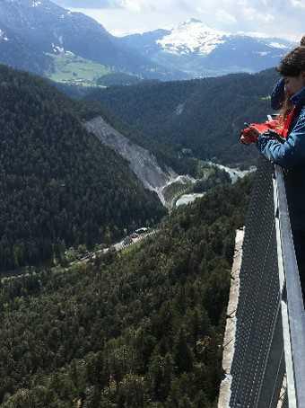 Naturwoche in Trin Kanton Graubünden der Klassen SE3c und SB3d Naturwoche in Trin Kanton Graubünden der Klassen SE3c und SB3d