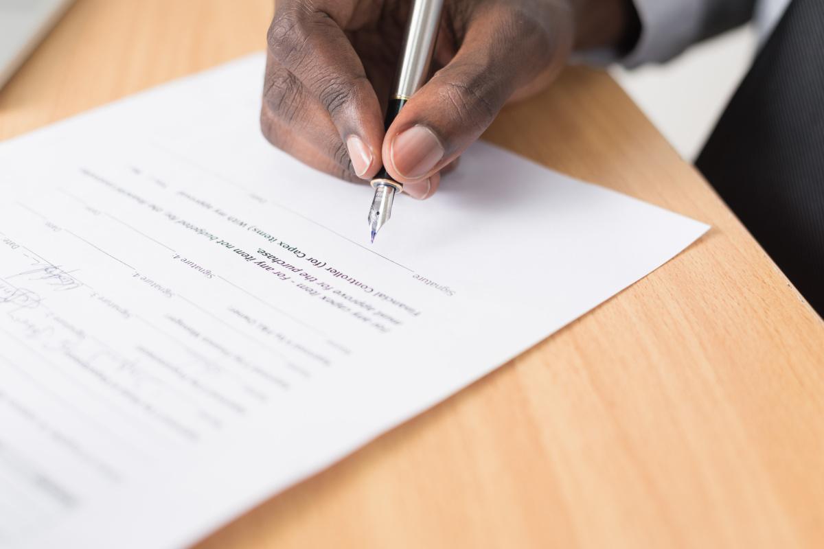 Signature de l'accord RCC