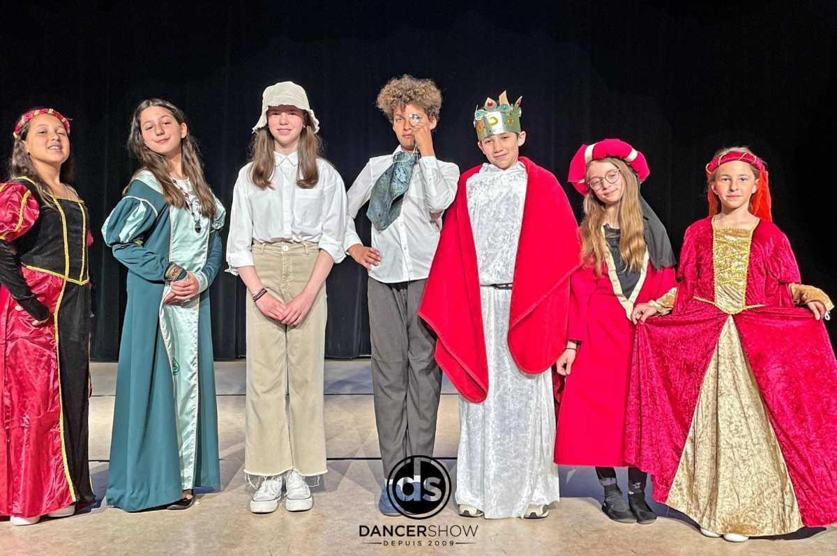 Atelier Théâtre pour Pré-Ados (dès 8 ans) à Metz Atelier Théâtre pour Pré-Ados (dès 8 ans) à Metz