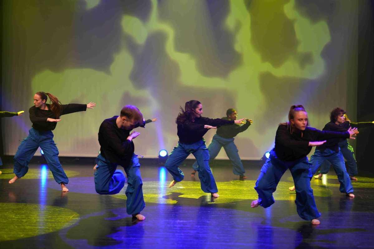 Cours de Danse Modern Jazz pour Adultes (Débutants) à Metz