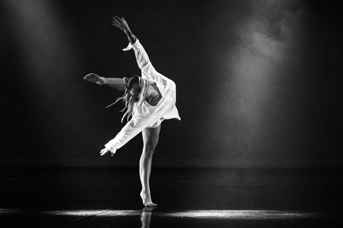 STAGE DE DANSE MODERN JAZZ avec LÉA FERY