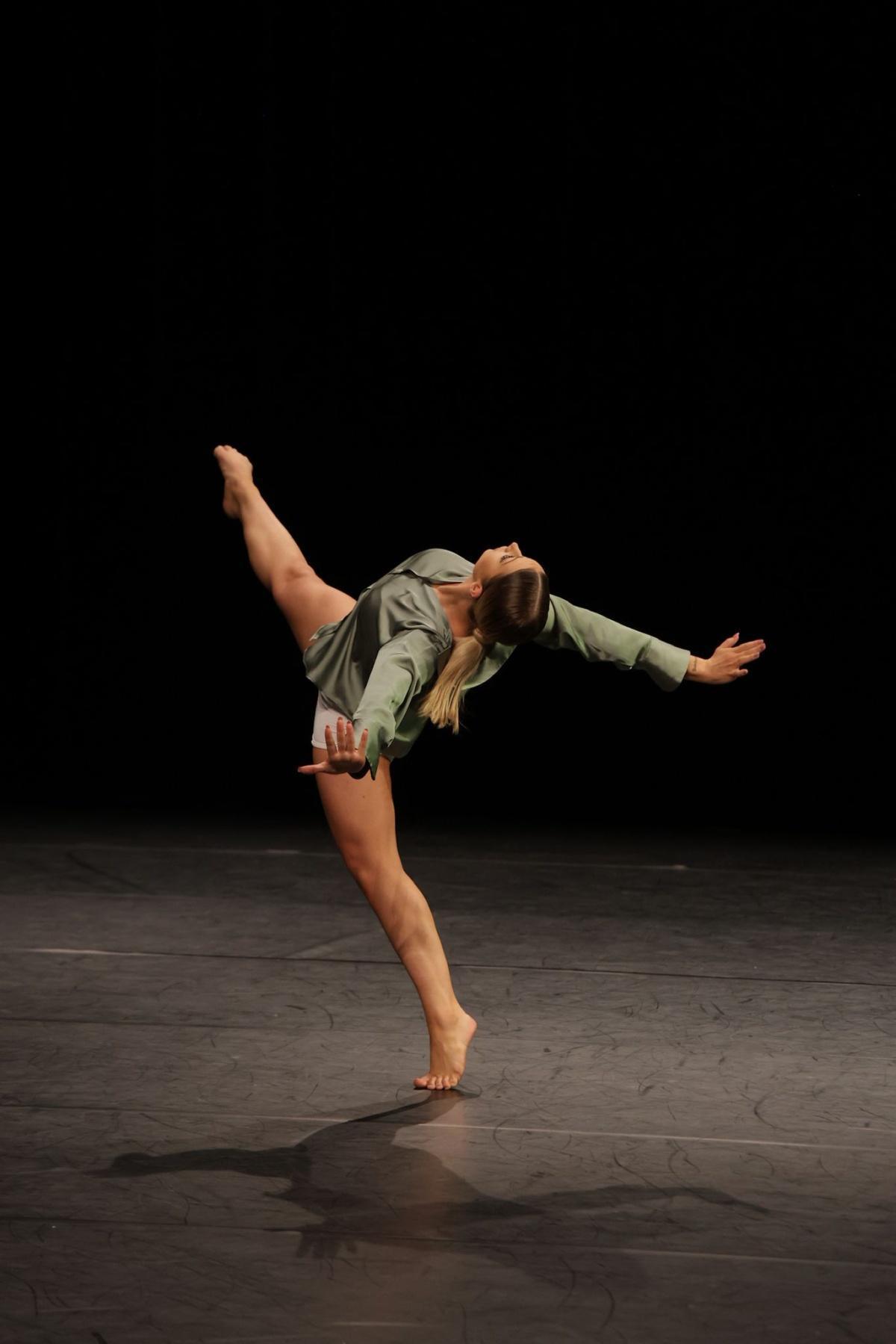 STAGE DE DANSE MODERN JAZZ avec LÉA FERY