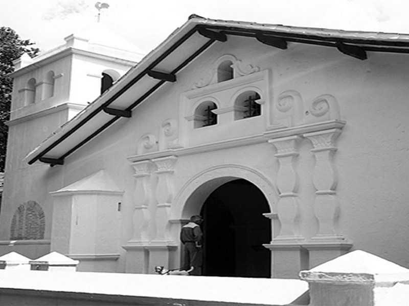 LA NIÑA MARÍA
