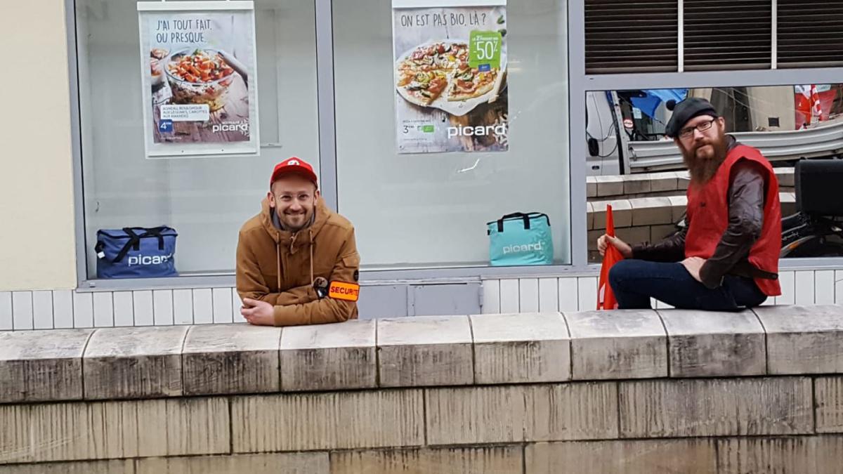 Suicide d'un délégué syndical FO sur son lieu de travail Suicide d'un délégué syndical FO sur son lieu de travail