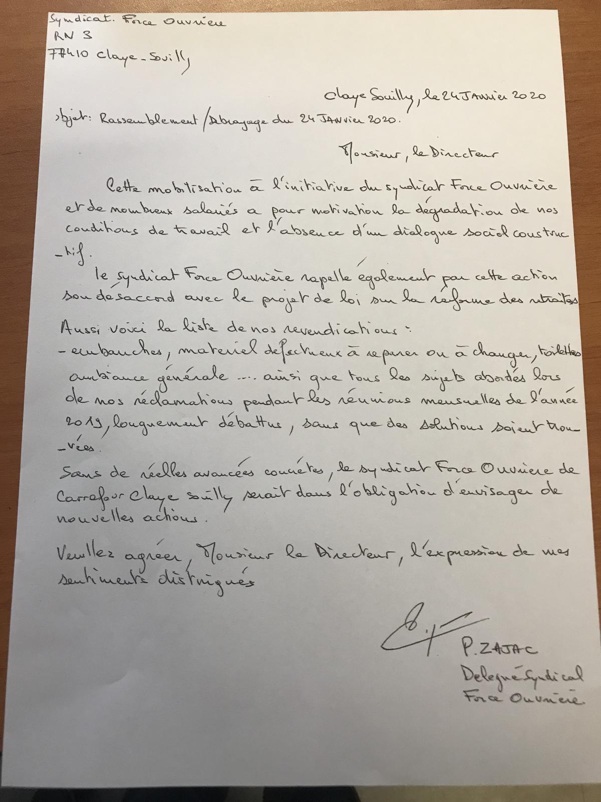 La déléguée syndical du Carrefour "Claye Souilly" interpelle le Directeur du magasin sur les conditions de travail !