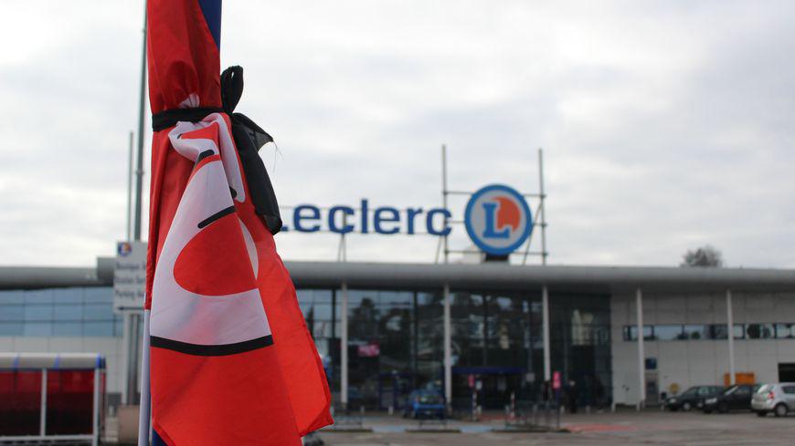 Chez Leclerc, la crise sanitaire révélatrice d’un management par la peur Chez Leclerc, la crise sanitaire révélatrice d’un management par la peur