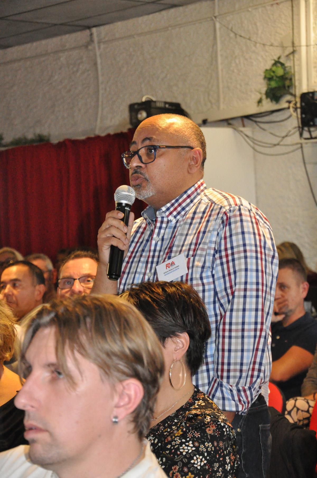 Direct : Assemblée générale des syndicats FO de Carrefour Hypermarchés Direct : Assemblée générale des syndicats FO de Carrefour Hypermarchés