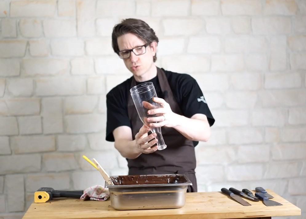 Une bouteille en chocolat sans alcool©ChocoClic.com