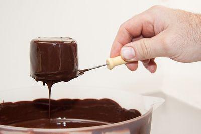 Glaçage au chocolat noir©