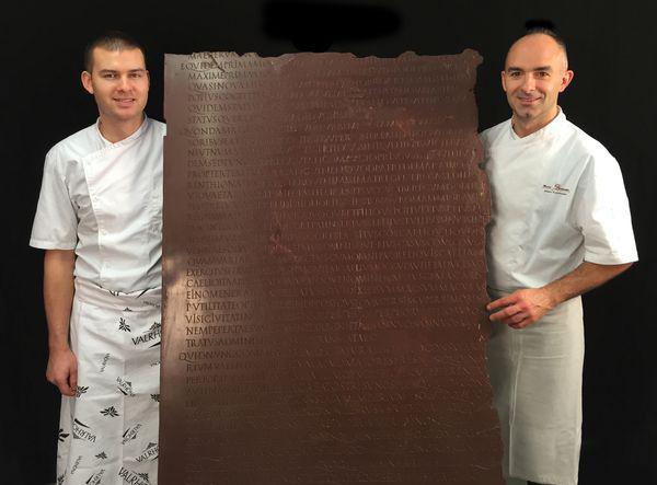 Table Claudienne en chocolat avec Bruno Saladino et Corentin©Roberto Vargiolu LTDS-ECL-CNRS