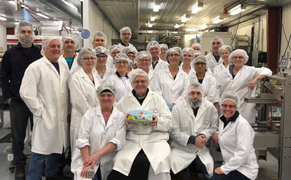 Trois millions de petites poules en chocolat, la Chocolaterie des Pères Trappistes fracasse son record