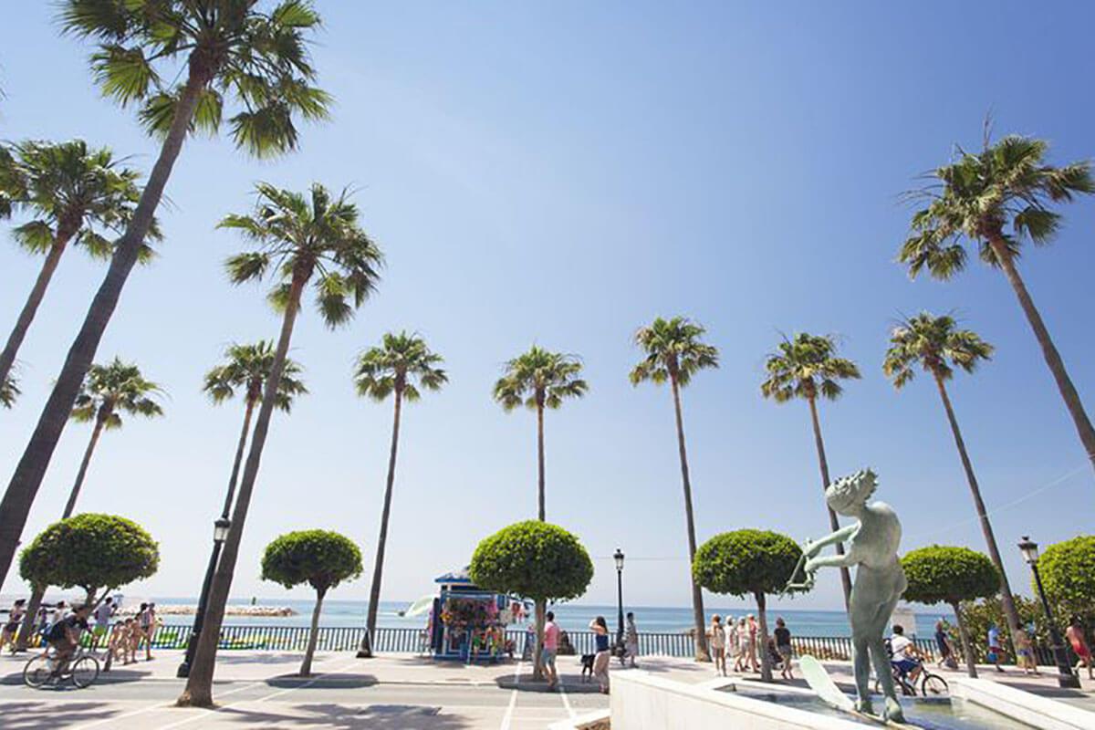 Paseo junto al mar, desde Marbella hasta San Pedro