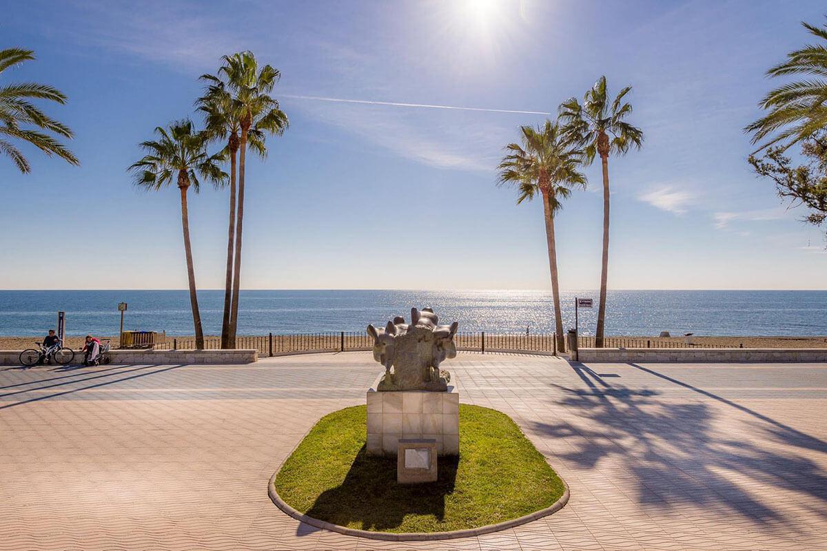 Paseo junto al mar, desde Marbella hasta San Pedro
