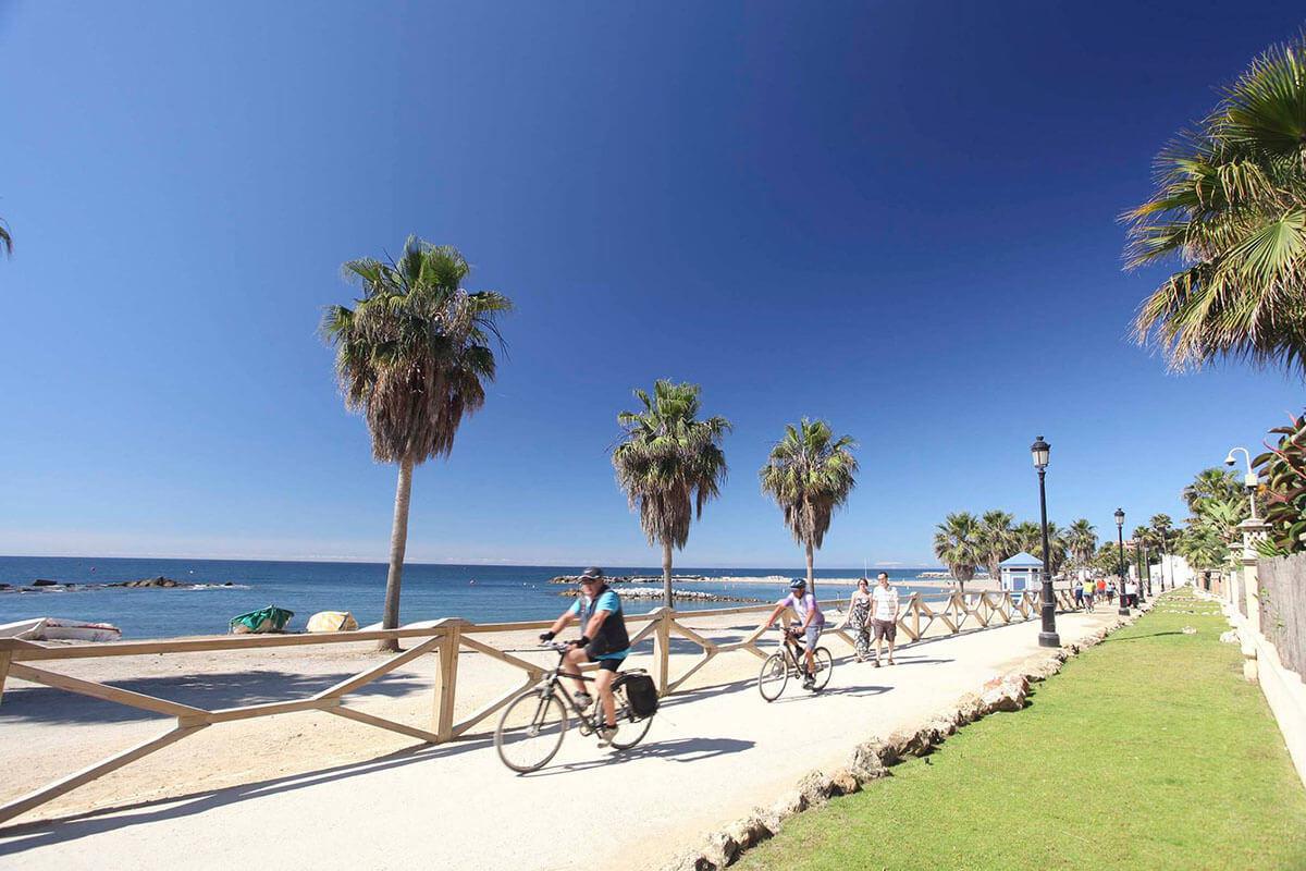 Paseo junto al mar, desde Marbella hasta San Pedro