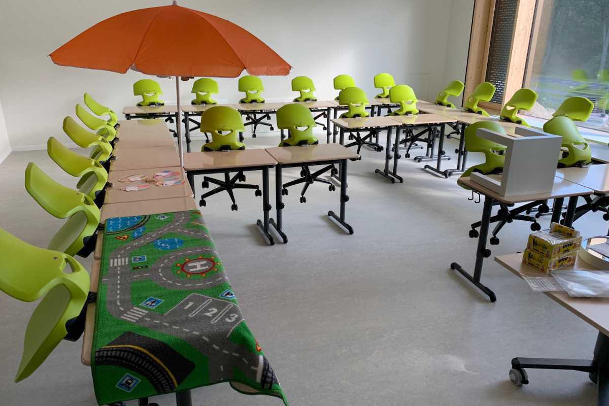 Willkommen in der neuen Grundschule und Kita Esterfelder Forst Willkommen in der neuen Grundschule und Kita Esterfelder Forst