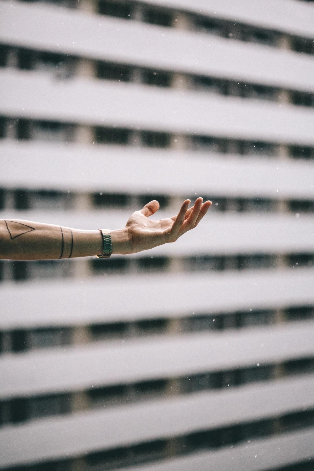 X-CARD 14: Sind Ihr Ellbogen und Ihre Hand fit ? X-CARD 14: Sind Ihr Ellbogen und Ihre Hand fit ?