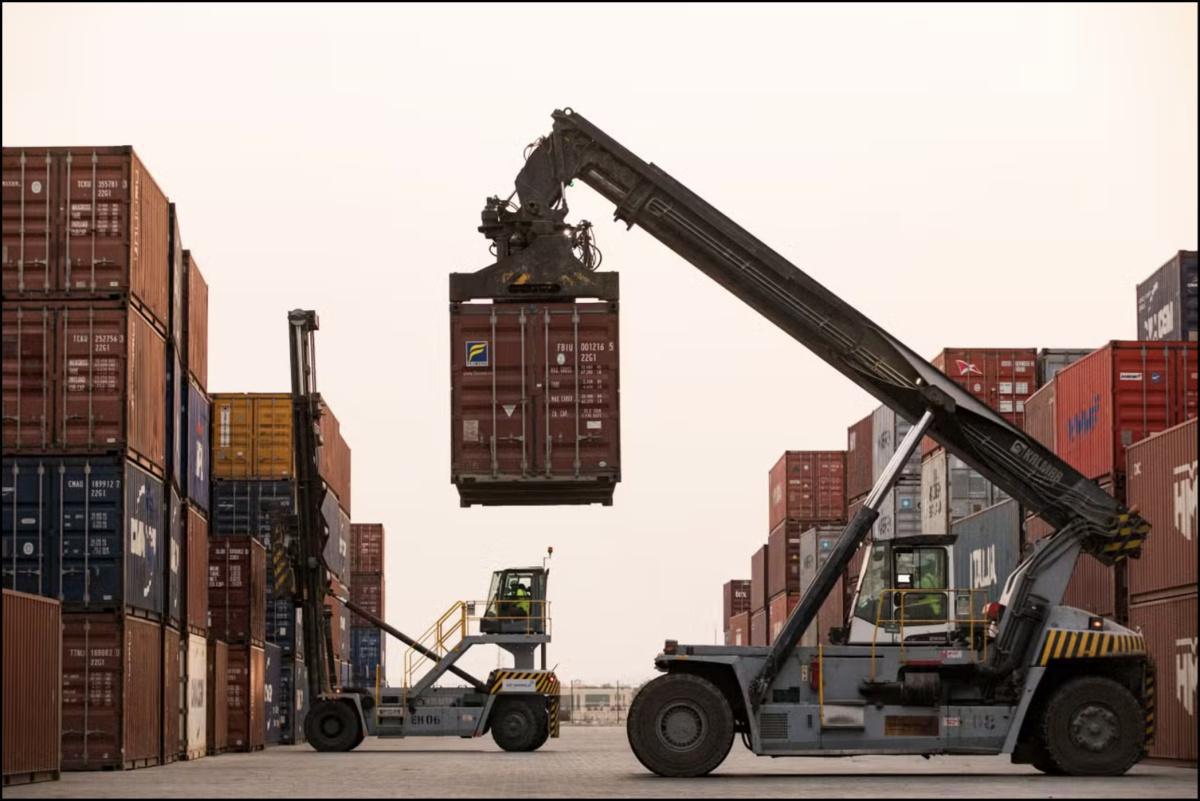 الإمارات العربية المتحدة: القوة المالية الجديدة في أفريقيا الإمارات العربية المتحدة: القوة المالية الجديدة في أفريقيا