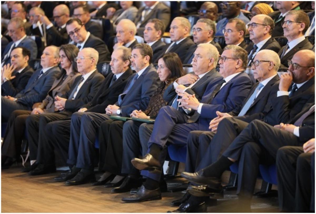 افتتاح الدورة الثانية للمناظرة الوطنية للجهوية المتقدمة في طنجة افتتاح الدورة الثانية للمناظرة الوطنية للجهوية المتقدمة في طنجة