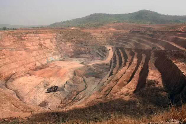 مجموعة معادن المغربية تعزز تواجدها في غرب إفريقيا بصفقات ذهب استراتيجية مجموعة معادن المغربية تعزز تواجدها في غرب إفريقيا بصفقات ذهب استراتيجية