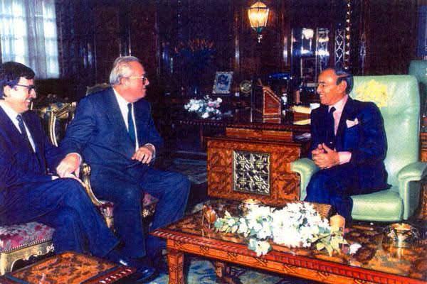 وفاة جان ماري لوبان: مدافع عن مغربية الصحراء يرحل عن 96 عاماً وفاة جان ماري لوبان: مدافع عن مغربية الصحراء يرحل عن 96 عاماً