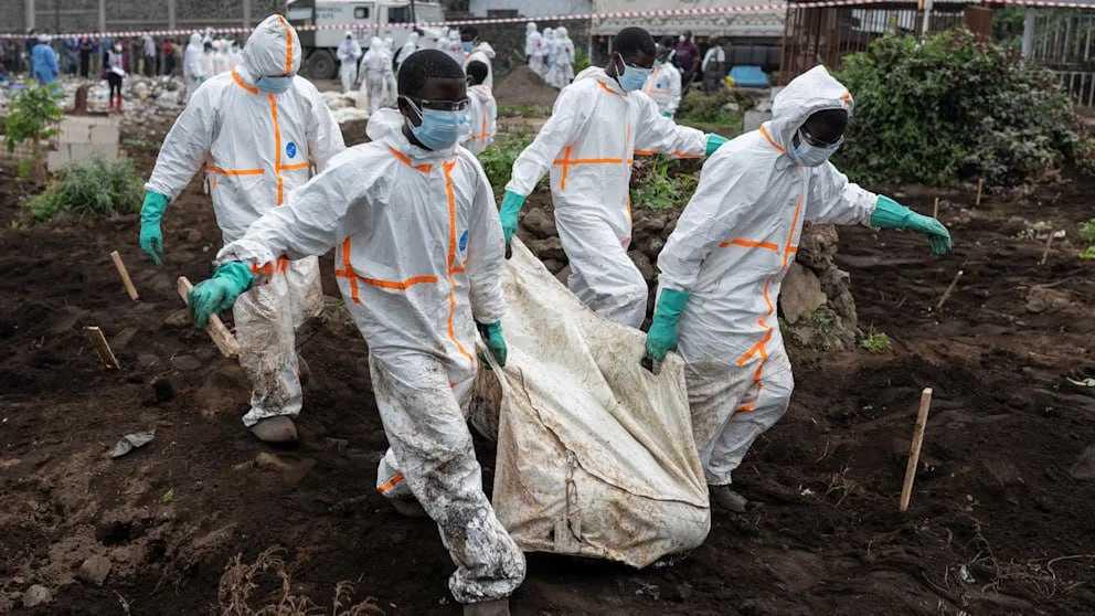 مأساة إنسانية في الكونغو: مئات الجثث في شوارع غوما والصليب الأحمر يتدخل مأساة إنسانية في الكونغو: مئات الجثث في شوارع غوما والصليب الأحمر يتدخل