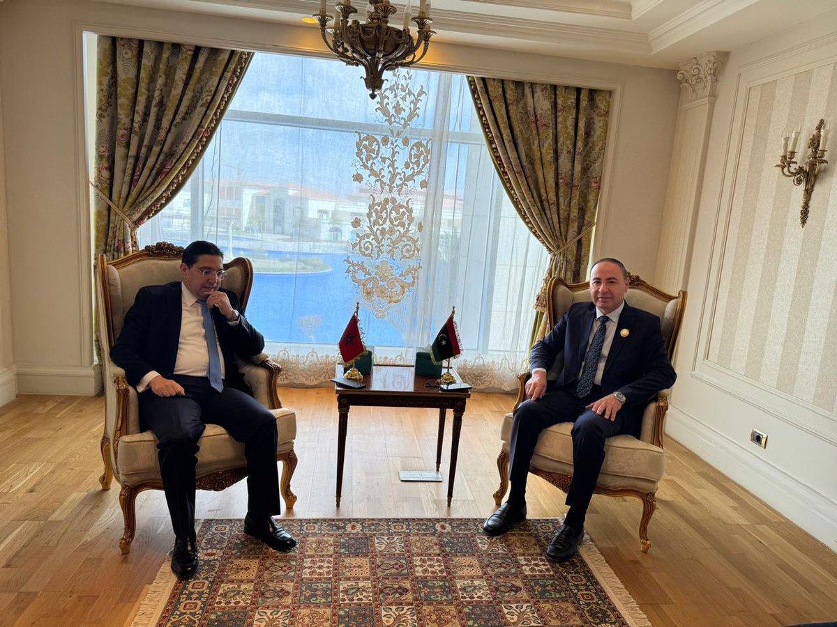 القمة العربية تتبنى خطة إعمار غزة وسط عزلة جزائرية متزايدة القمة العربية تتبنى خطة إعمار غزة وسط عزلة جزائرية متزايدة