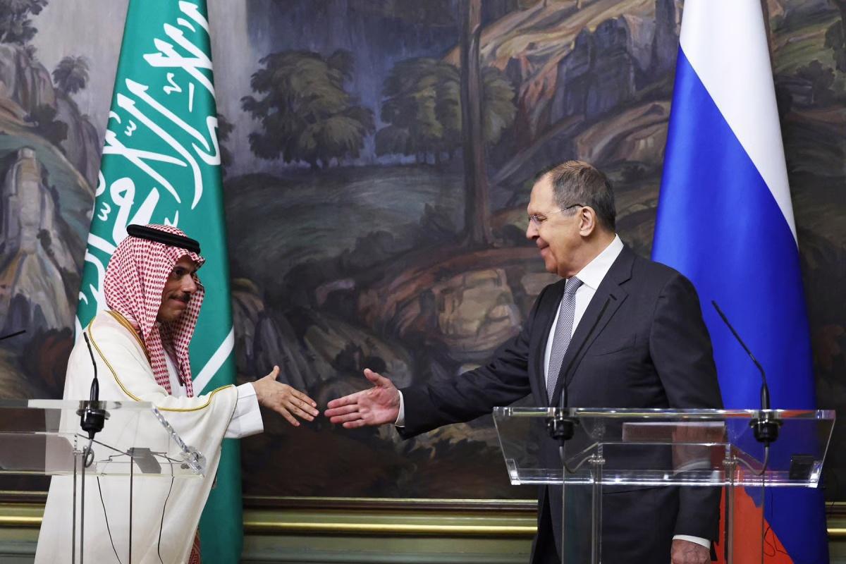 السياسة الروسية في المغرب والمشرق: رهانات التعاون، أدوات النفوذ وتكتيكات التوازن في عالم مضطرب السياسة الروسية في المغرب والمشرق: رهانات التعاون، أدوات النفوذ وتكتيكات التوازن في عالم مضطرب